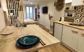 Studio vieille ville tout équipé sans ascenseur